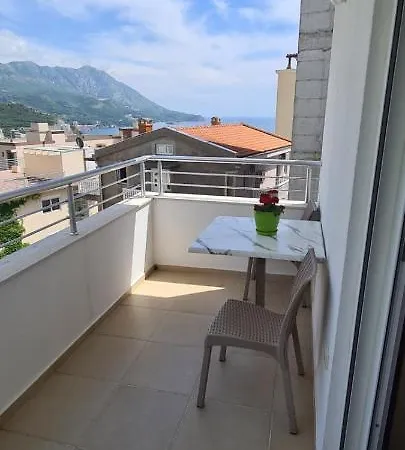 Ugljevarevic Gasthuis Budva